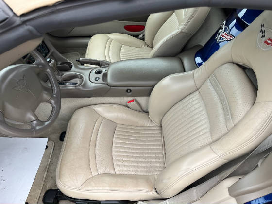 webassets/corvetteseats.jpg